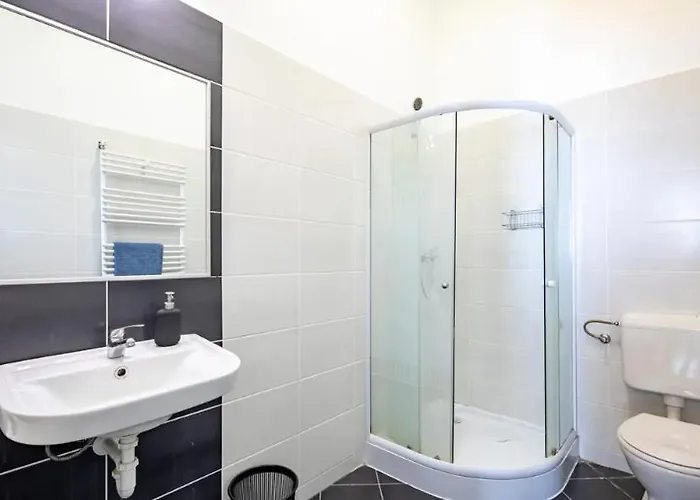 Cityscape Budget Zichy Loft *