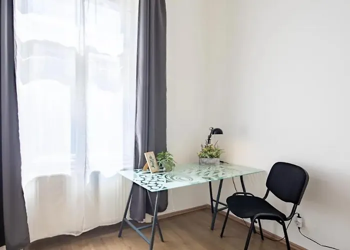 Cityscape Budget Zichy Loft * בודפשט