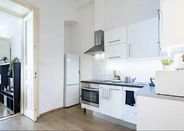 Cityscape Budget Zichy Loft *