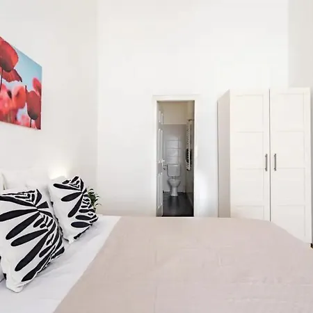 Cityscape Budget Zichy Loft Apartmán